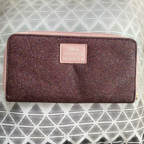 Disney Pink Wallet with Iconic Design - Picture 3 of 10